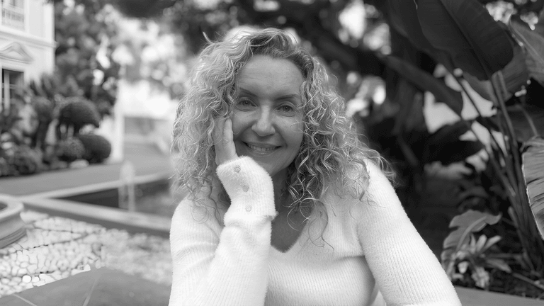 After 25 years in the classroom, Sarah Lucas is helping parents reclaim their confidence — and give children back the one thing modern life keeps stealing: time to simply be.