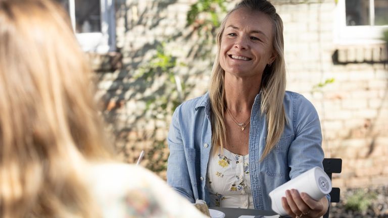Founder Luke Tipple of Cryomedics, innovating temperature regulation solutions for women managing perimenopause and menopause symptoms with Cryo-1