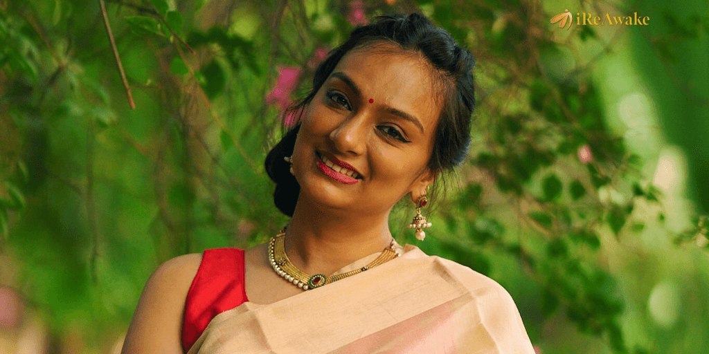 Mridula Agarwal, founder of iReAwake, empowering transformative energy healing for rapid personal growth and well-being.