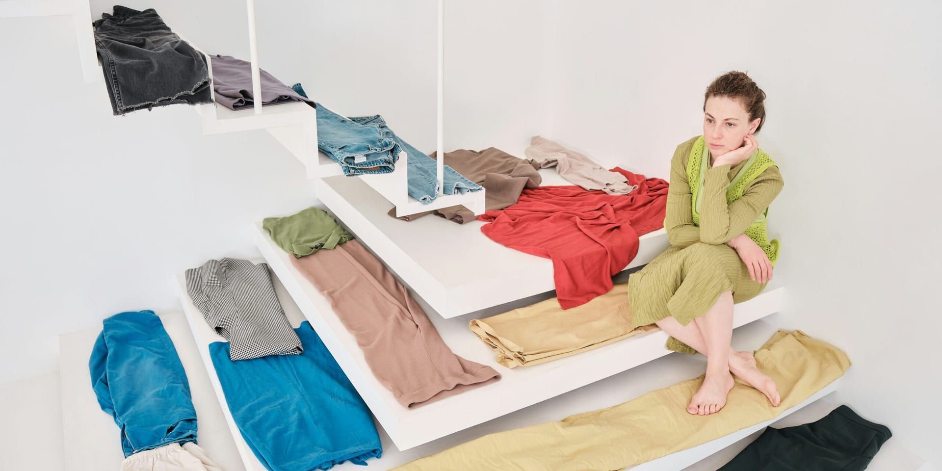 Rise of Modular Capsule Wardrobes: Your “Wear‑Only‑What‑You‑Love” Closet