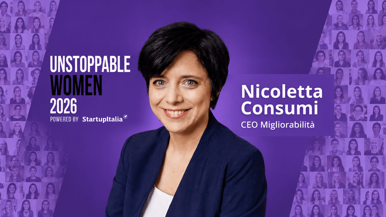 Portrait of Nicoletta Consumi, CEO of Migliorabilità, with a purple background and event details