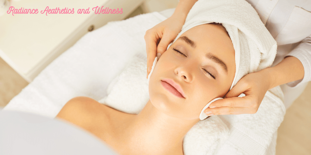 Client receiving a personalized body contouring treatment at Radiance Orlando, combining advanced technology and holistic wellness for confidence.