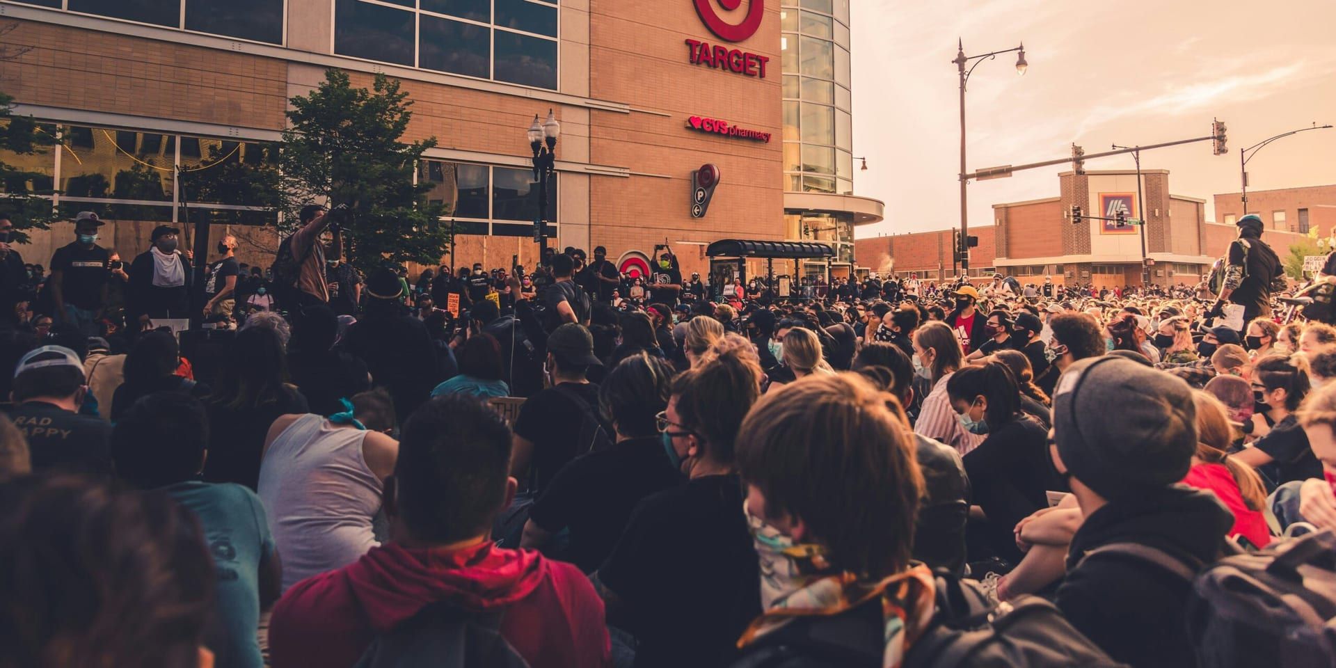 Nordstrom Anniversary Sale Draws Huge Crowds as It Closes on August 3