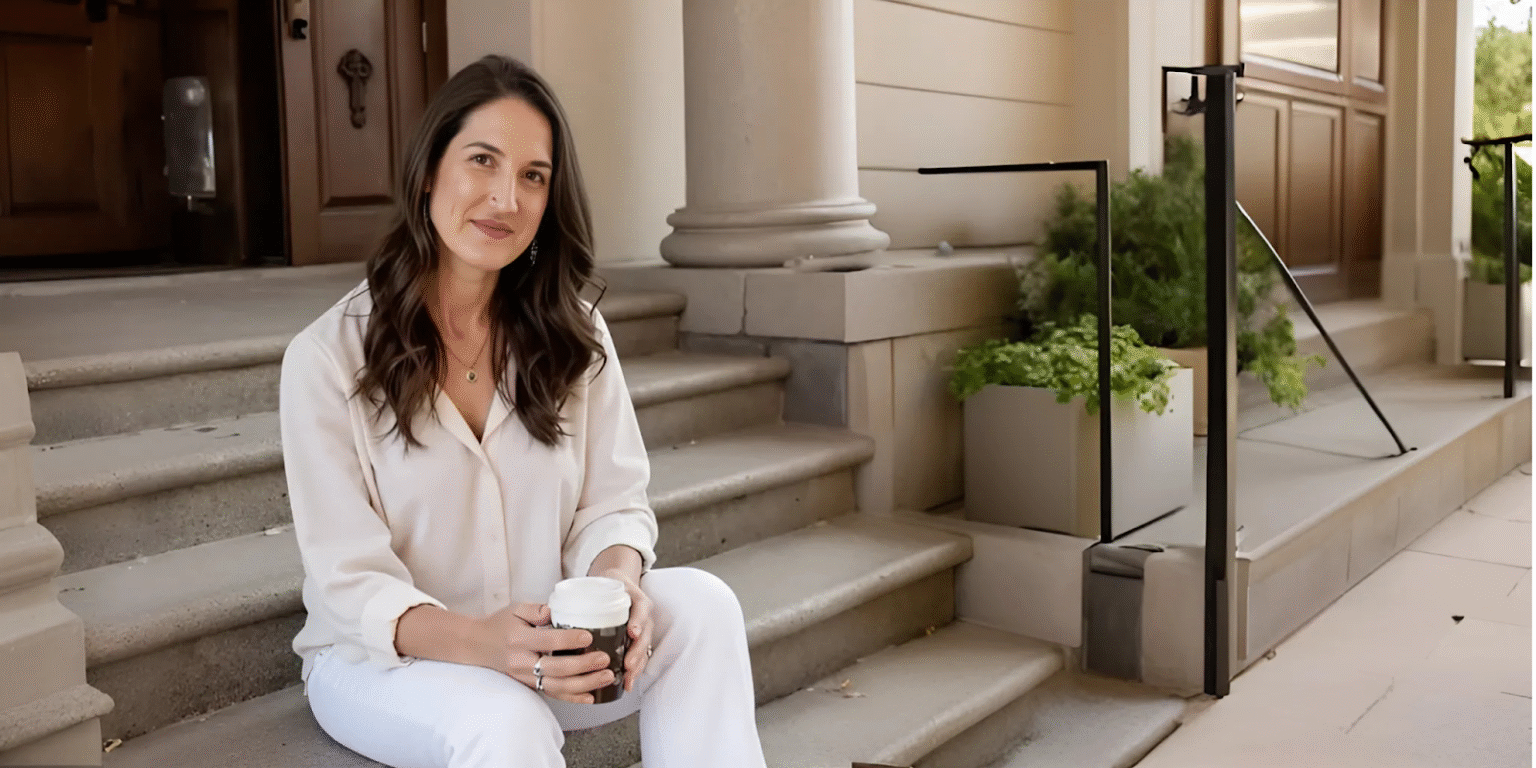 Jamie Lynn Turner empowers women to live unapologetically and embrace their full potential through subconscious reprogramming.