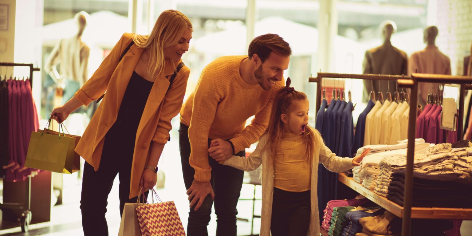 Early Shoppers Get a Head-Start: Retailers Jump on Black Friday Momentum